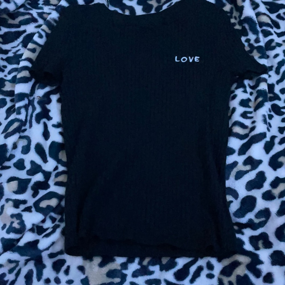 “Love” black top